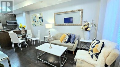 19 Coneflower Cres in Toronto, ON - Building Photo - Building Photo