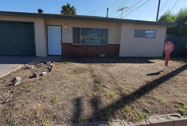 Eshelman Flats in Lomita, CA - Foto de edificio - Building Photo