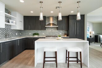 2001 Lincoln St in Denver, CO - Building Photo - Building Photo