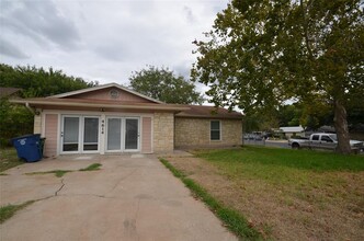 4614 Silverstone Dr in Austin, TX - Building Photo - Building Photo