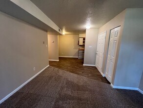 4005 McIntosh St, Unit 4005-F in Greensboro, NC - Building Photo - Building Photo