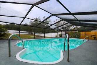 4814 Reagan Ave in Seffner, FL - Building Photo - Building Photo