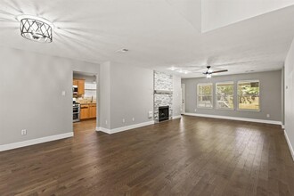 6806 Dillon Dr in Magnolia, TX - Building Photo - Building Photo