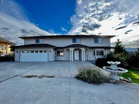 3779-3779 Carrall Rd in West Kelowna, BC - Building Photo