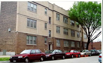 3538 N Troy St Apartamentos