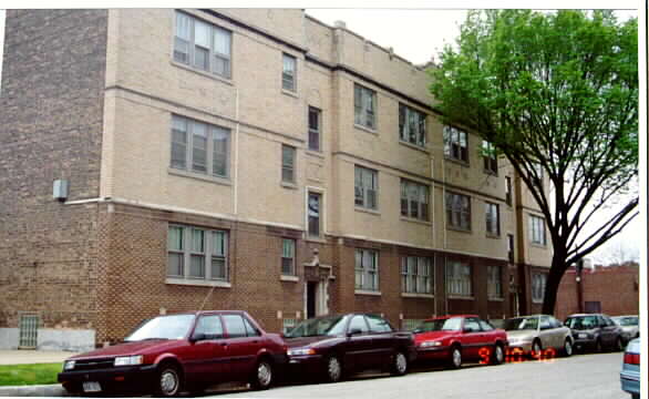 3538 N Troy St in Chicago, IL - Foto de edificio