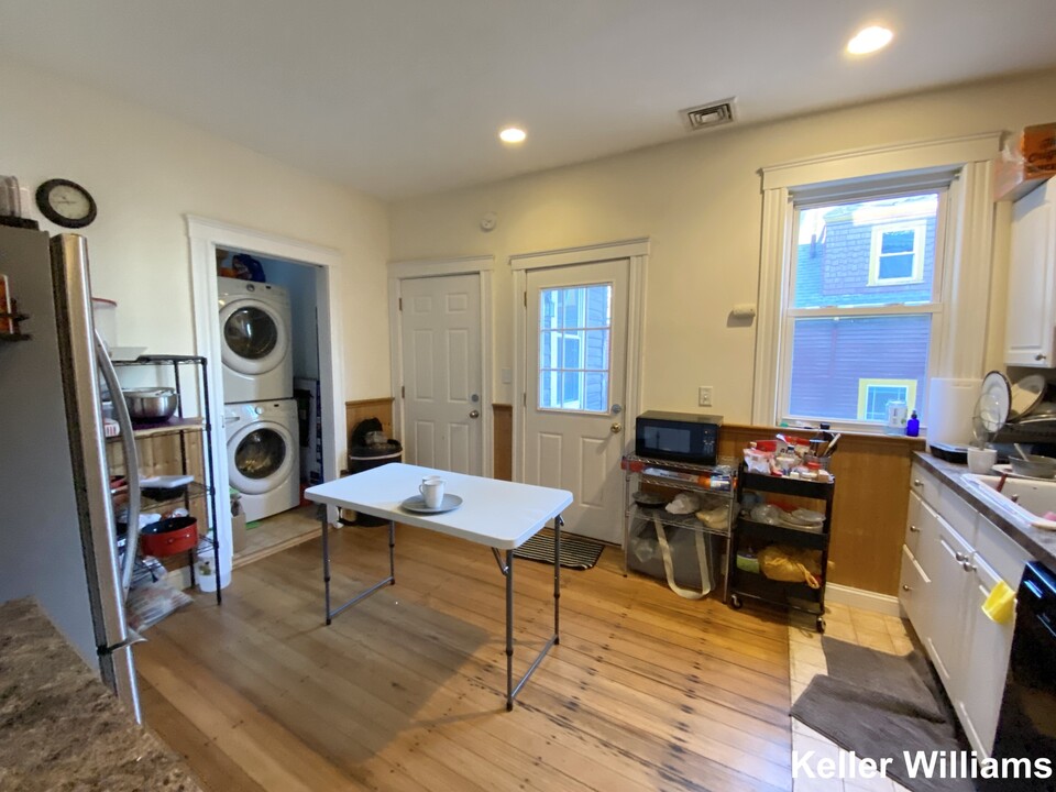 37 Hillside St, Unit 2 in Boston, MA - Building Photo