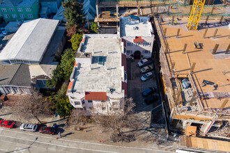 2337 Harrison St in Oakland, CA - Building Photo - Building Photo