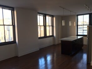 426 Mulberry in Scranton, PA - Foto de edificio - Interior Photo