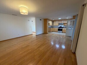 6934 Dannyboyar Ave in Los Angeles, CA - Building Photo - Building Photo