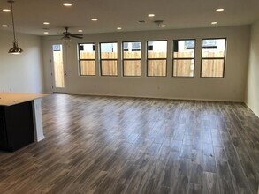 1910 Crimson Rosella Trl in Austin, TX - Building Photo - Building Photo