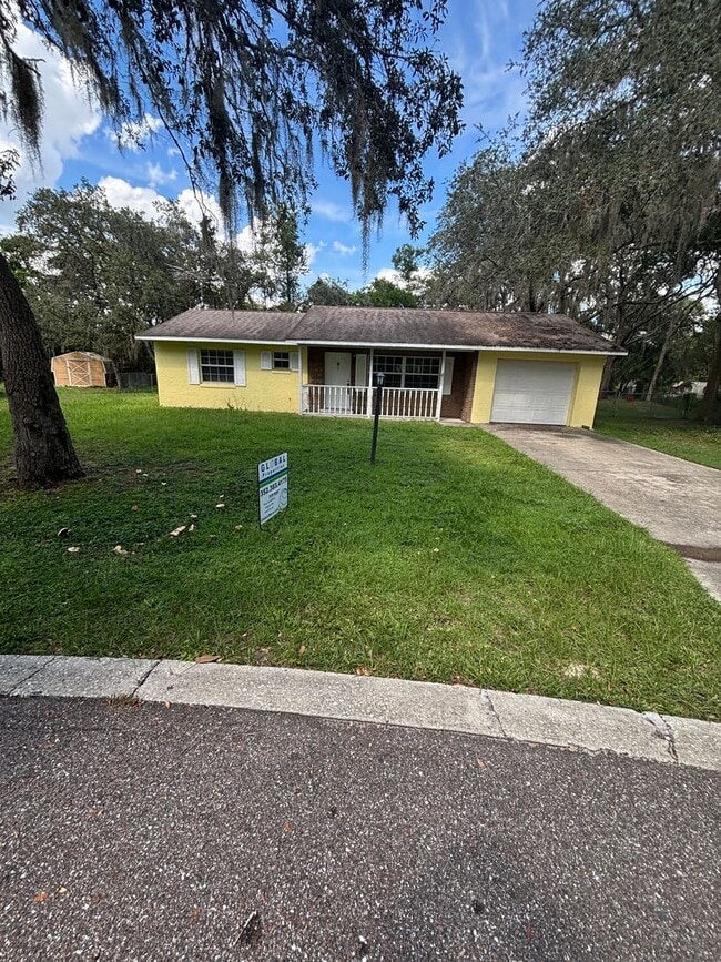 property at 405 Lily Pad Ln