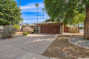 8201 E Montebello Ave in Scottsdale, AZ - Building Photo