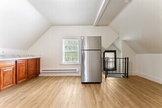 249 Park St, Unit 1 in Boston, MA - Building Photo - Building Photo