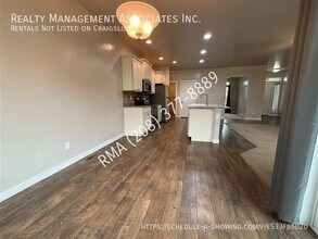 701 E Gannett Dr in Meridian, ID - Building Photo - Building Photo