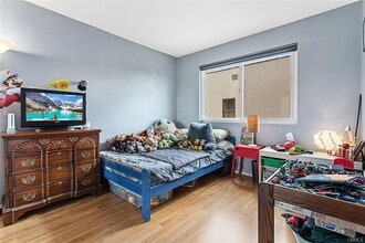 1534 E Wilson Ave in Glendale, CA - Building Photo - Building Photo