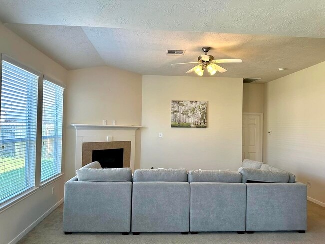 18 Morro Bay Dr in Manvel, TX - Building Photo - Building Photo