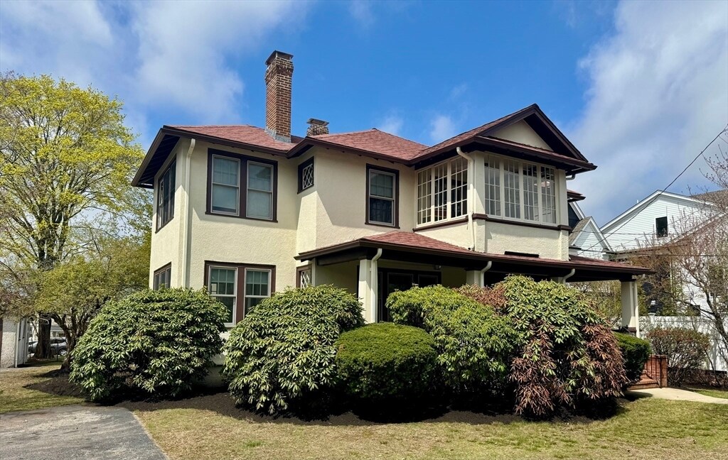 199 Hillside Ave in Needham, MA - Building Photo