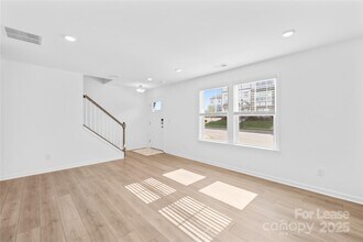 3236 Stelfox St in Charlotte, NC - Building Photo - Building Photo