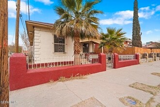 146 Brown St in El Paso, TX - Building Photo - Building Photo