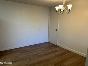 6780 Peppermint Dr in Reno, NV - Building Photo - Building Photo