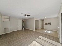 14615 Waterloo Dr in Houston, TX - Building Photo - Building Photo