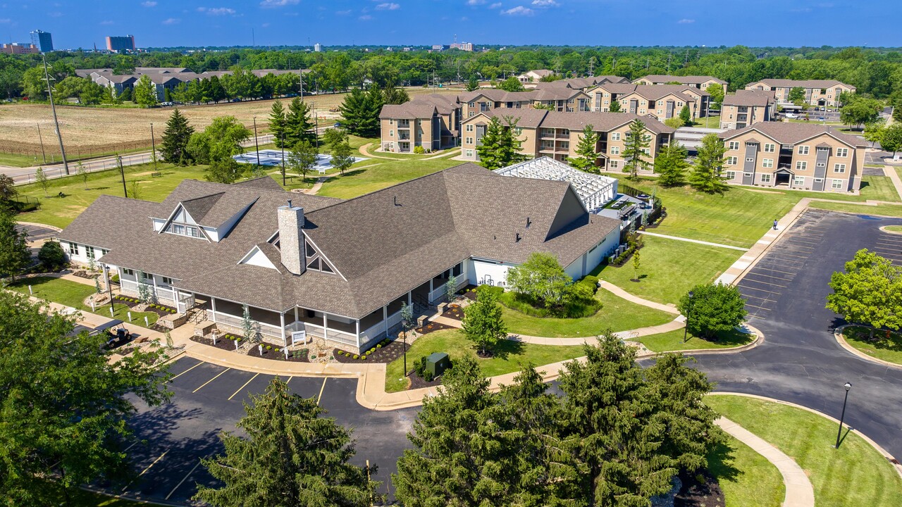 The LINC in Urbana, IL - Foto de edificio