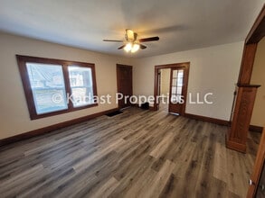 1271 Prairie Ave, Unit 1271 in Beloit, WI - Building Photo - Building Photo