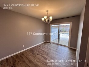 327 Countryshire Dr in O'Fallon, MO - Building Photo - Building Photo