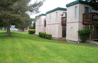 Meadowbrook in John Day, OR - Building Photo - Building Photo