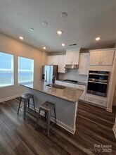 433 Cranford Dr in Pineville, NC - Building Photo - Building Photo