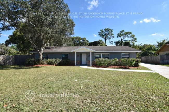 112 Cottesmore Cir W in Longwood, FL - Foto de edificio - Building Photo