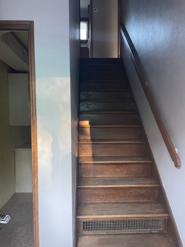 5610 Badger Ct-Unit -5608 in Greendale, WI - Building Photo - Building Photo