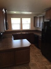 9352 W 9th Pl in Kennewick, WA - Building Photo - Building Photo