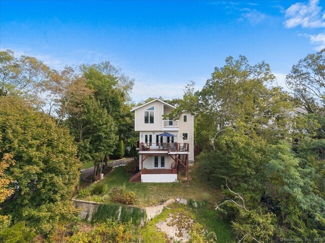 33 Jefferson Pl in Branford, CT - Building Photo - Building Photo