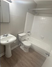 Harrison apartments in Cincinnati, OH - Foto de edificio - Interior Photo