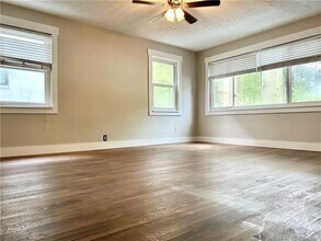 1179 Lynmoor Dr NE in Atlanta, GA - Building Photo - Building Photo