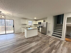 1909 Suwanee Valley Rd NW in Lawrenceville, GA - Building Photo - Building Photo