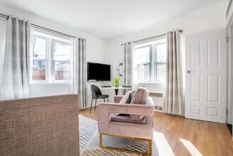 39-39 55th St in Queens, NY - Building Photo - Building Photo