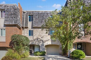 3368 Montavesta Rd in Lexington, KY - Building Photo