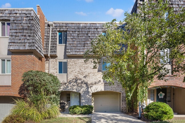 property at 3368 Montavesta Rd