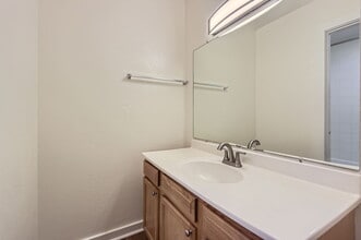 Cherrywood on 7th Avenue in Aurora, CO - Building Photo - Building Photo