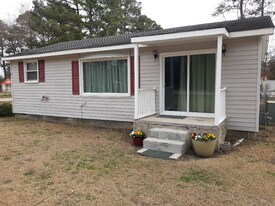 905 71st School Rd in Fayetteville, NC - Building Photo