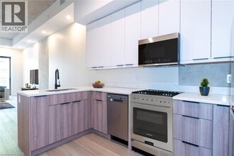 169 James St S in Hamilton, ON - Building Photo - Building Photo