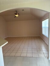 5355 Morgan Oak Dr in Alvin, TX - Foto de edificio - Building Photo