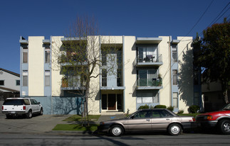 450 Vera Ave Apartments