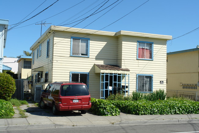 1223 Ashby Ave in Berkeley, CA - Foto de edificio - Building Photo