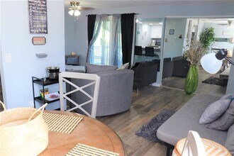 140 Hunter Lake Dr in Oldsmar, FL - Building Photo - Building Photo