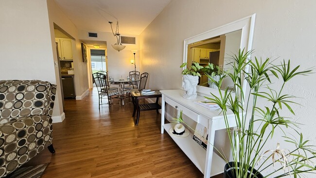 property at 2102 Lake Osborne Dr