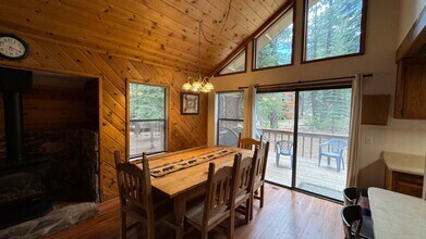 14107 St Croix Way in Truckee, CA - Building Photo - Building Photo